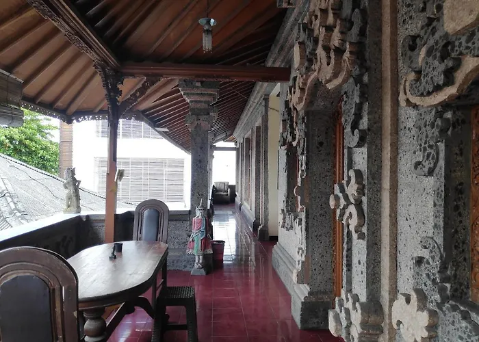 Oyo 90884 Rori Homestay Hotel Sanur