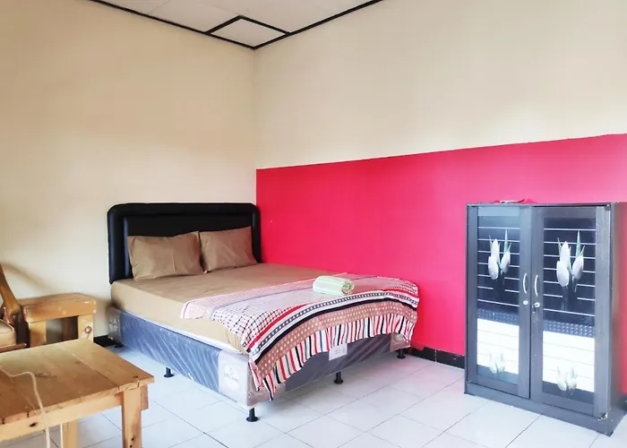 Oyo 90884 Rori Homestay