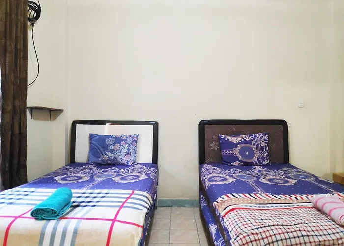 Oyo 90884 Rori Homestay 2* Sanur
