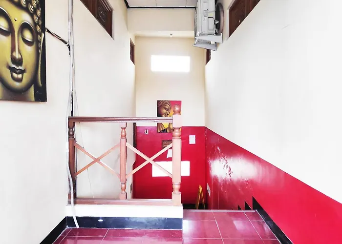 Oyo 90884 Rori Homestay Hotel