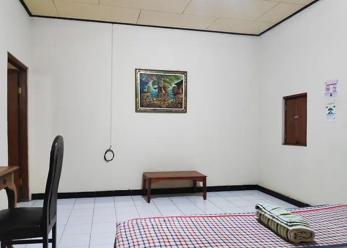Hotel Oyo 90884 Rori Homestay Sanur