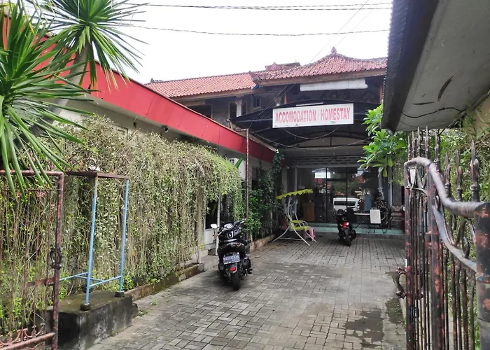 Oyo 90884 Rori Homestay
