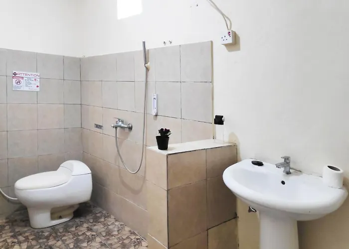 Hotel Oyo 90884 Rori Homestay Sanur